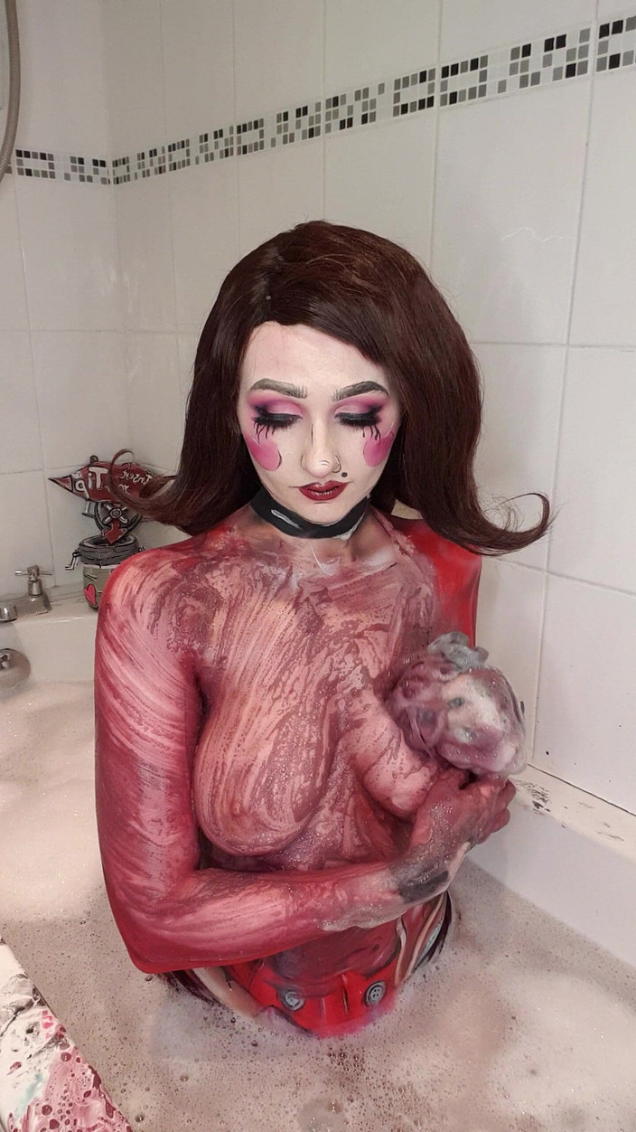 Em Yang: Mad moxxi rimozione di vernice per il corpo disordinato in...
