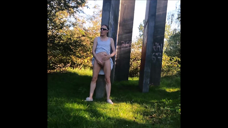 Slut Bella: Sborra in natura