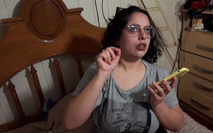 Babyluna939: Emménage dans une maison vide et finit dans un état sauvage...