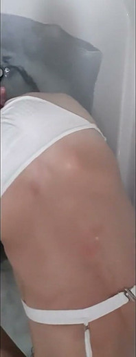 Cdmichelle in Der Wanne Nimmt Dildo in
