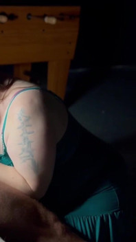 Laci foxx ve 38g göğüsleri yaraktan erken çıkıyor
