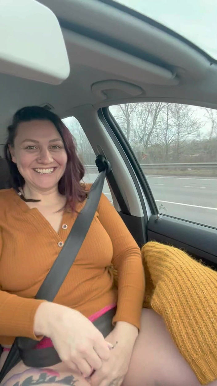 Lustful Libertines: 古くからの金持ち - 公共の車のおしっこカップ