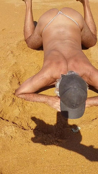 Ladysilva Hot Ass on the Beach, Go Fuck Me