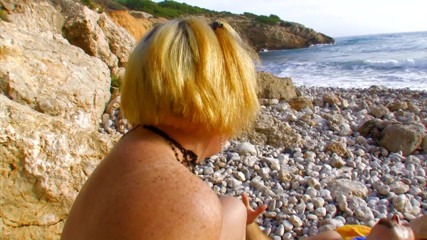 German amateur - 100% German hardcore videos: Deepthroat and anal fuck on the beach