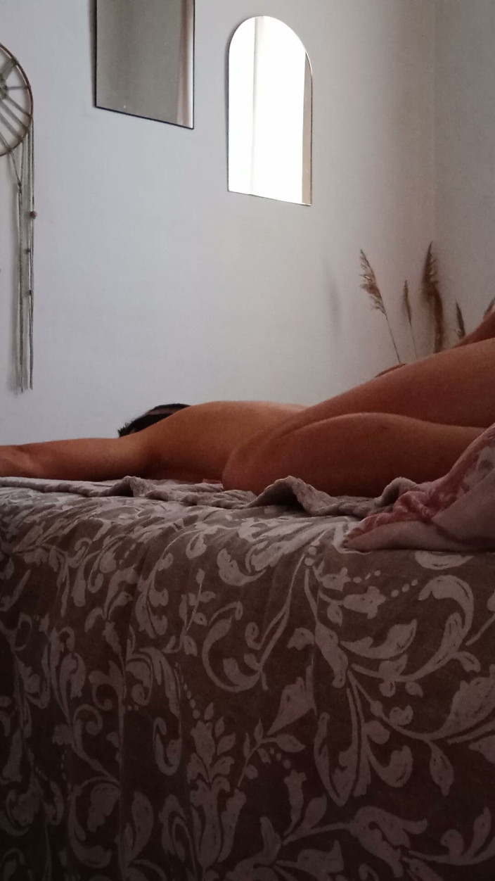 Gabriel Loma: Massage on Grospenix