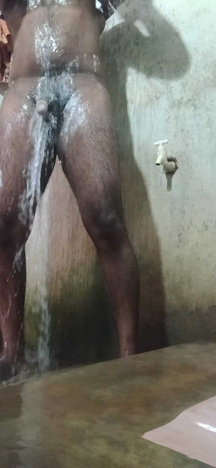 Baddiehotnew: Bathing Part - 1
