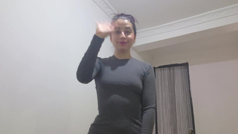 alexia twerk videos: Doma zkoušení šedých šatů a styling relace