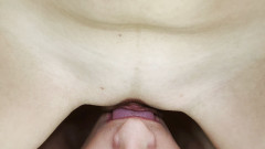 Nipple Stock: Nasse pulsierende vulva gleitet auf der zunge des mannes