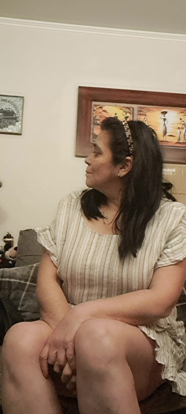 Mommy big hairy pussy: Permainan peran ibu tiri seksi.