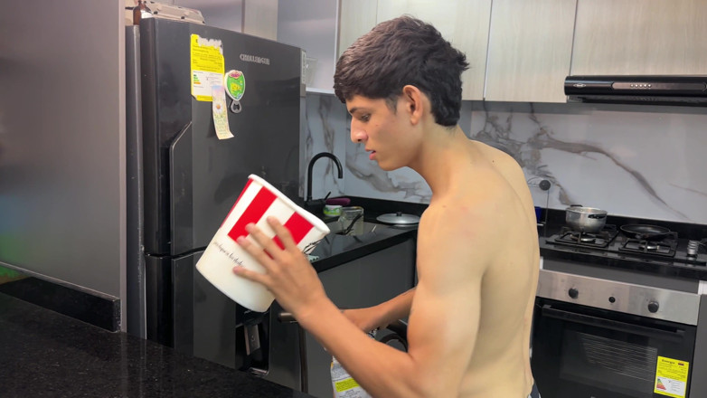 hopesex: Horny Friend Put His Rich Cock Inside the Fries for...