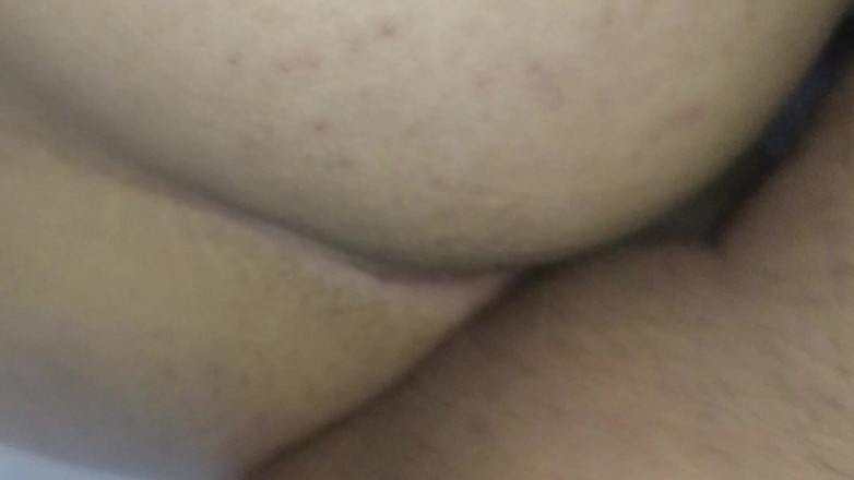 Angy Bisexperiences: Cuckold của tôi bị con bò đực của tôi đụ đít thô bạo