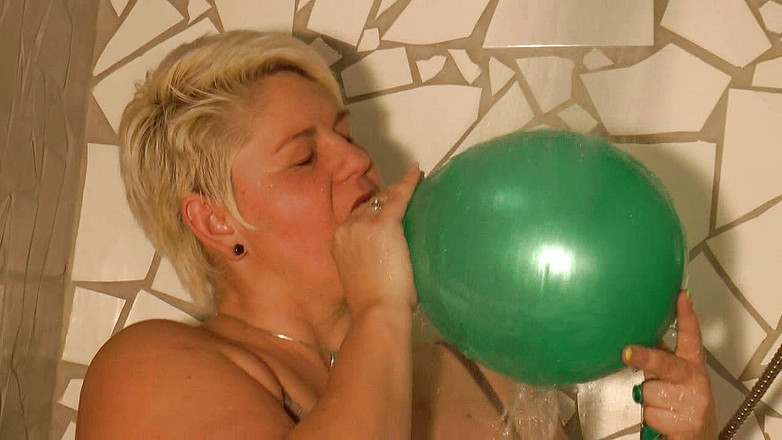 Anna Devot: Palloncini sotto la pioggia :-))