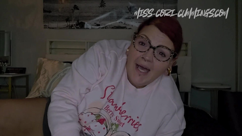 Miss Cori Cummings: Короткий пирог с клубникой