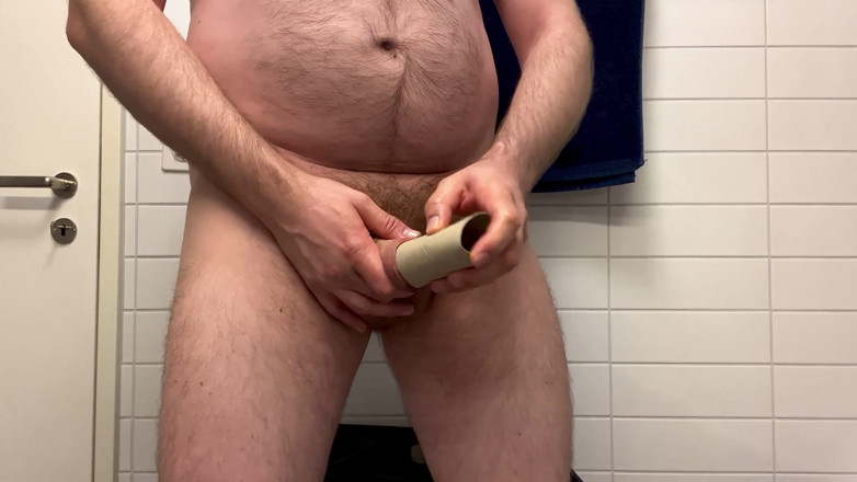 Beardedcummer: Brincando com meu pau gordo