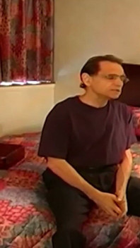 Matură sexy roșcată cu forme legată strâmt și acoperită de spermă
