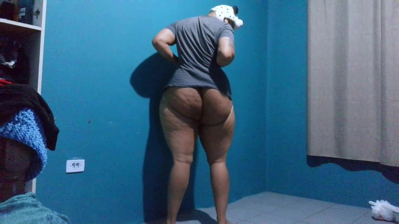 Sissy sapeca studio: Büyük götlü travesti