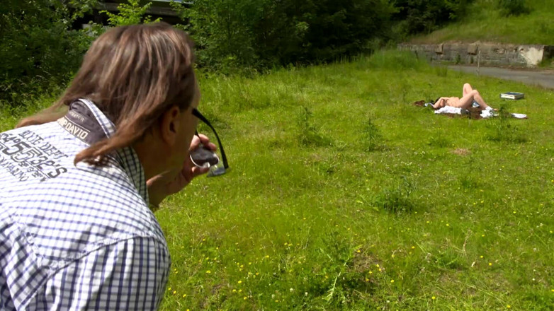 MMV Films: Dvě prsaté bbw děvky venku zničeny v kundičce a zadku...