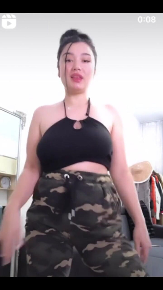 Solo Woman (Asha)