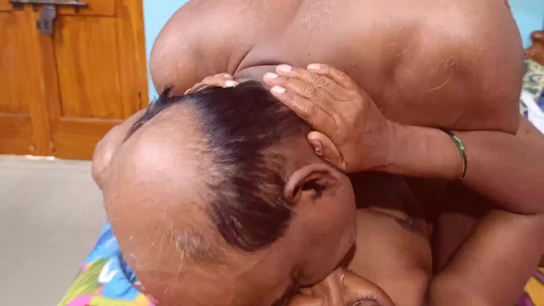 Desi palace: Anu la bhabhi, sexe hardcore