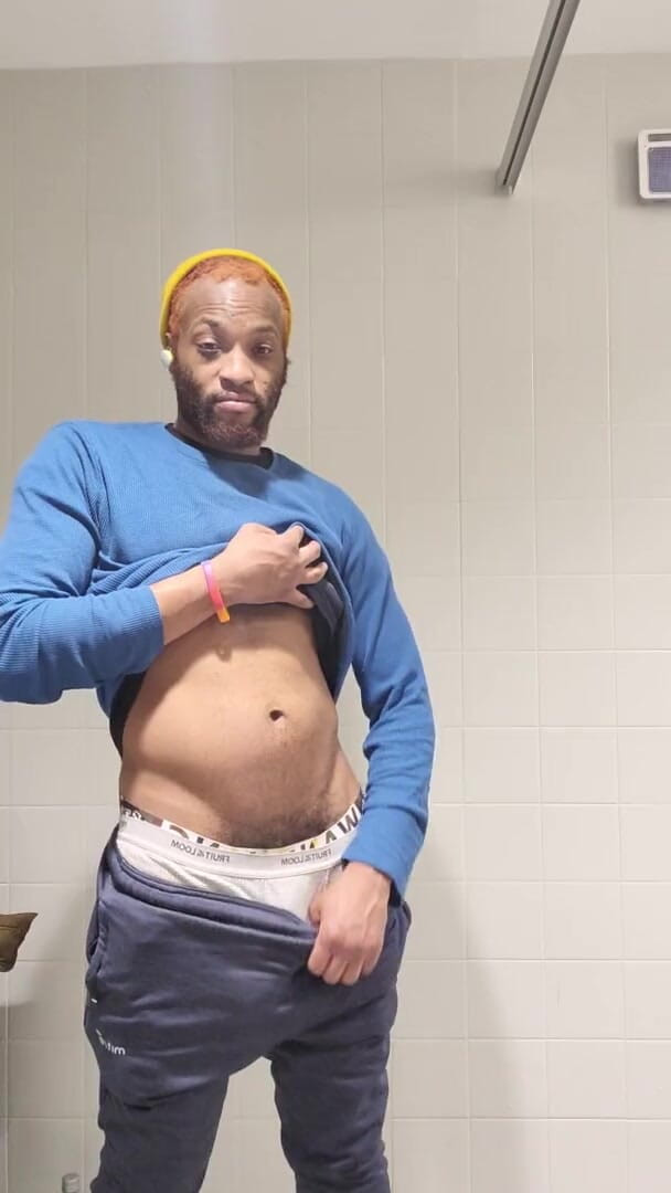 Kennie Jai: Kennie Jai si to dělá v práci