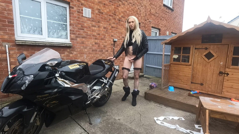 The Midnight Minx: Il minx del motociclista