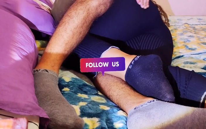 Raniasexy: Mannen låter sin fru suga en enorm kuk till en...