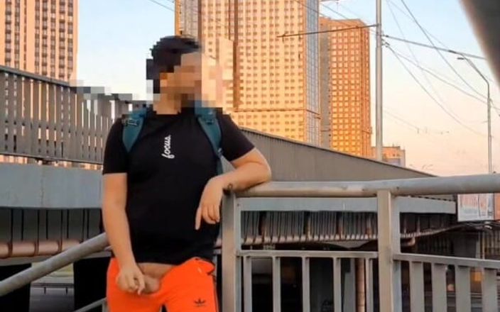 Wanker forever: Super het riskabel Jerkoff Public Street. Nästan fångad