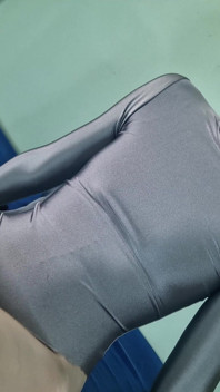 Sudut pandangan pertama Elena Clark Zentai Catwomen melancap