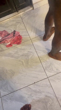 ピンクパンツの男たち