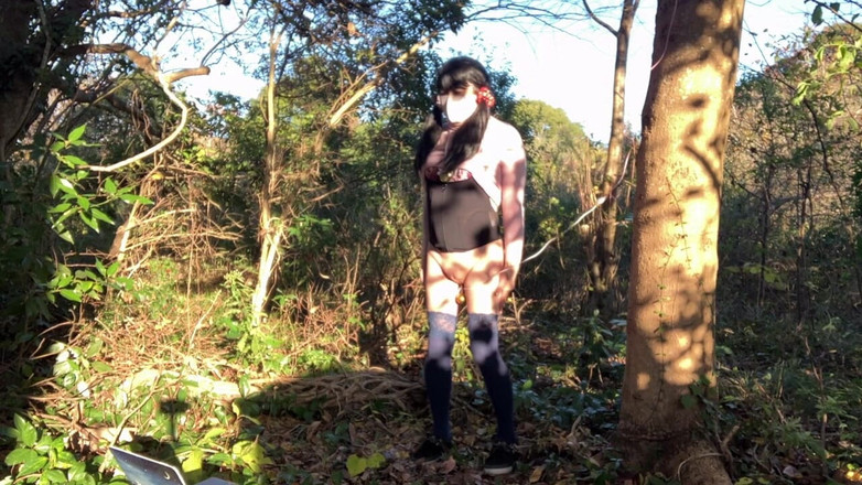 megu2002: 出去摘蘑菇，发现一个振动器xxxxx