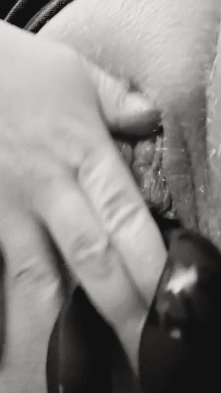 Misses Dickinson and Roughael: Sledujte, jak moje žena a já stříkáme v sexy sólové akci