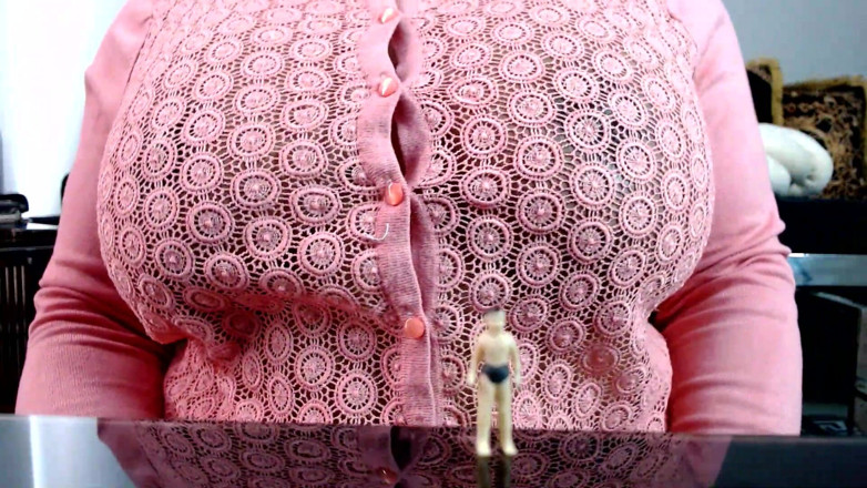 Maeling: Macro Man Giant Breast Comparison - Ebony Giantess Mael