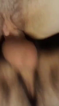 妻を激しく叩く