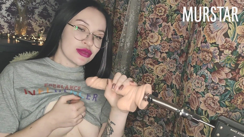 Toma Mur: Facefuck med knullmaskin