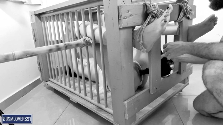 Bdsmlovers91: Cewek nakal penurut diikat untuk pijat memeknya pakai bdsm