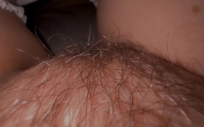 Gigi oficial: I'll Rub My Stepsister's Hairy Pussy with My Finger. She'll...