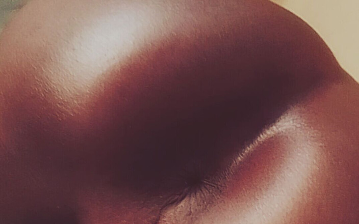 HaitiKing7: Chci velký penis