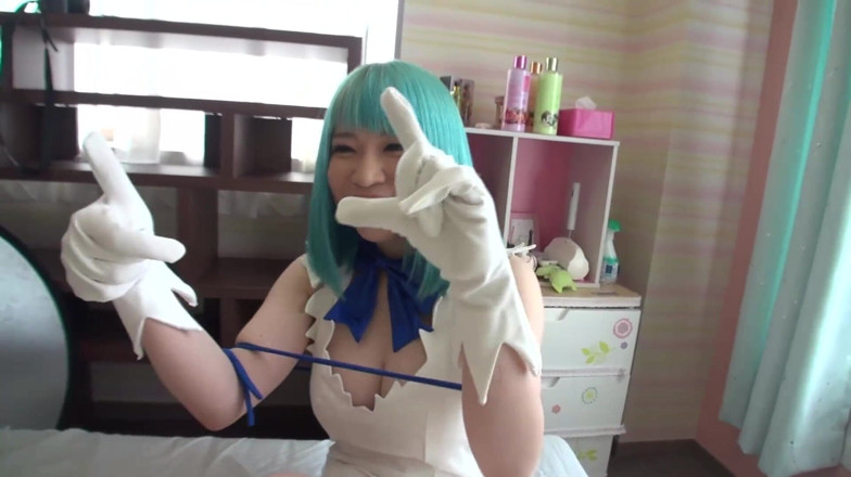 Strix: IRLのtitjobイベント終日と巨大なおっぱいコスプレイヤーとアニメの声