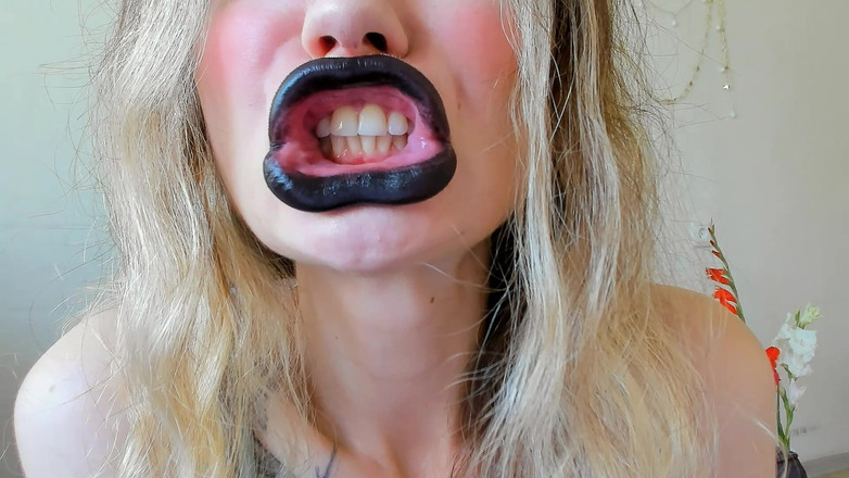 Rarible Diamond: Black Square Lips