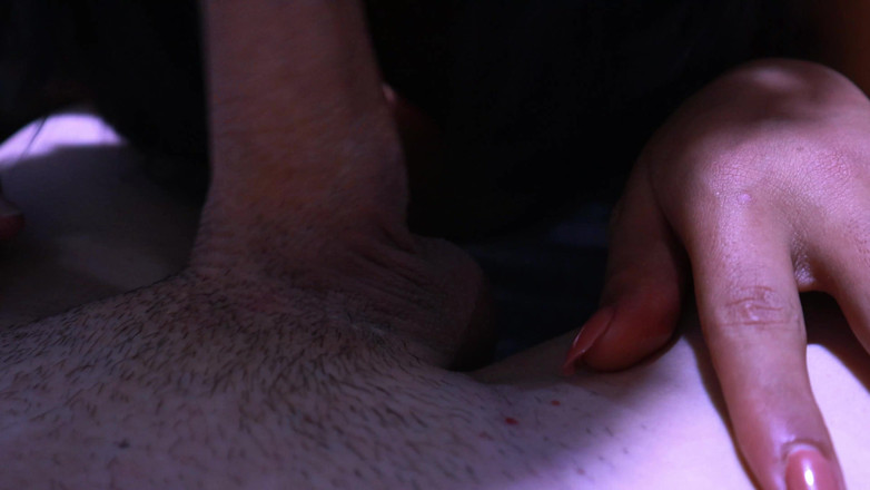 Ellie pink: 내 자지를 존나게 빨아줘