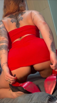 Uległa Żona: Deep Blowjob I Anal Z Dildo