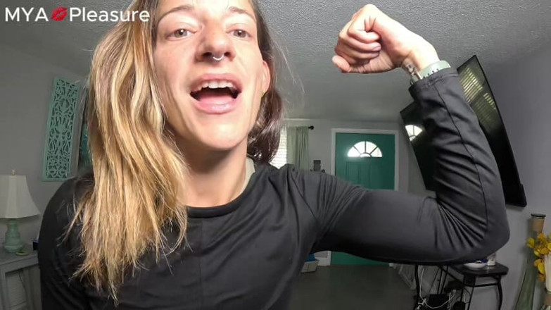 MYA Pleasure: Vârfurile Bicep te fac să fii excitat