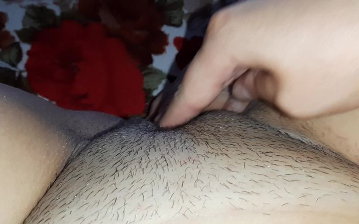 Lesbian-illusion: Ich masturbiere meine muschi mit den fingern meines mädchens - lesbische...