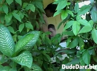 DudeDare: Lelaki yang teringin melakukannya di luar pada cuaca cerah yang...