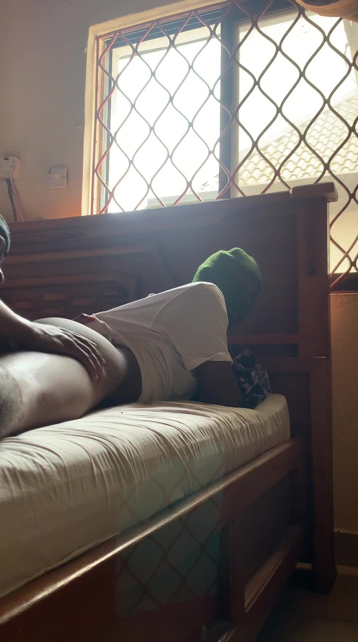 Mr. Noisy Hole: Оставляю мою дырку сливочную кашу