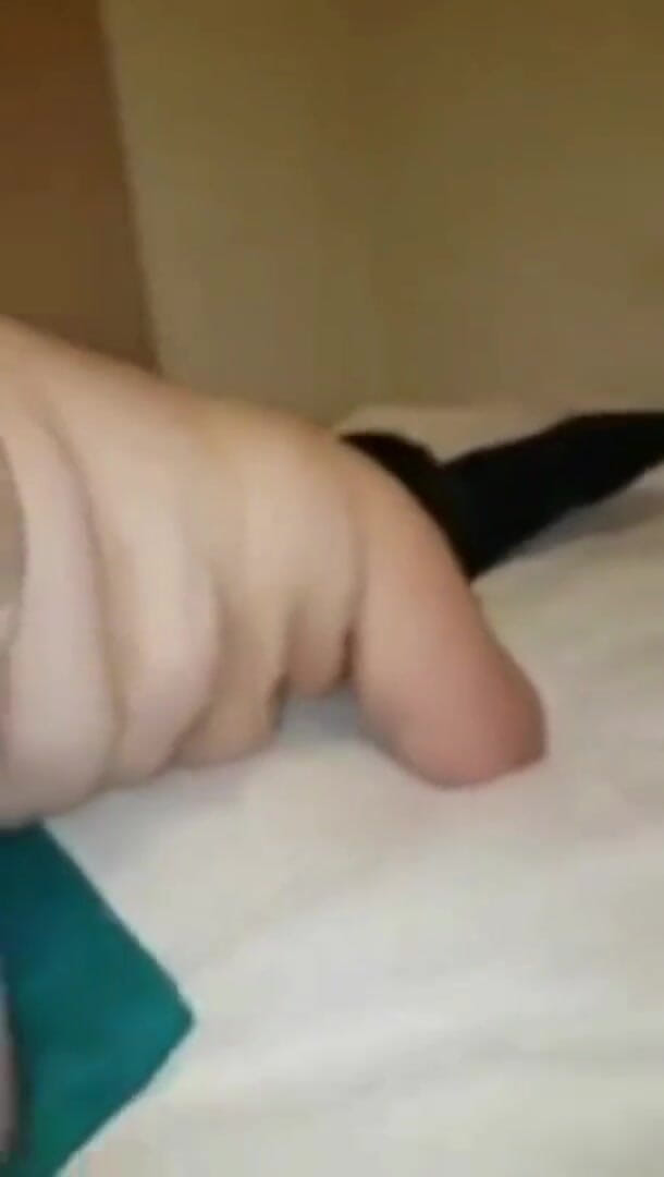 Real homemade BBW BBC porn: Donnona culona succhia un grosso cazzo nero urlando sborrata anale...