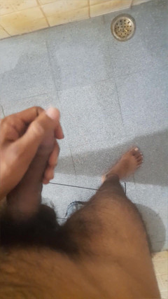 Telugu college student: Indická vysokoškolačka masturbuje v koupelně a dívky musí sledovat video...