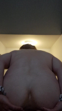 Victoria Lecherri: 엉덩이 벌거벗은 계단 섹스