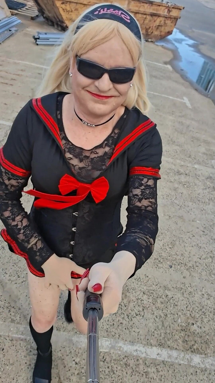 Sissymandy24: Sissymandy kırmızı denizci elbisesi
