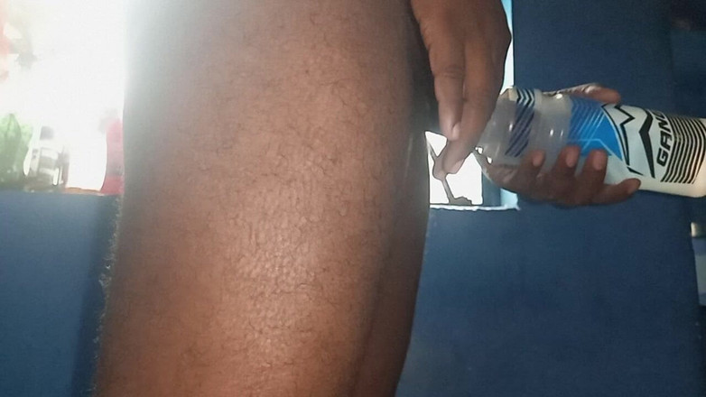 Sweet Indian cock: Randi yenge ki amcık emiyor ve göğüslerini emiyor